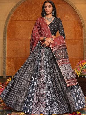 Printed Ready to Wear Lehenga & Blouse With Dupatta 4
