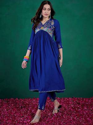 Floral embroidered sequinned v-neck empire a-line kurta with trousers 4