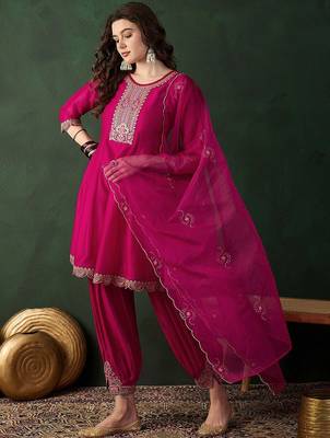 Embroidered a-line kurta set with afghani pant & dupatta 5