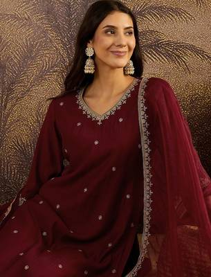 Embroidered sequence kurta & palazzos with dupatta set 2
