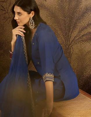 Embroidered sequence kurta & palazzos with dupatta set 3