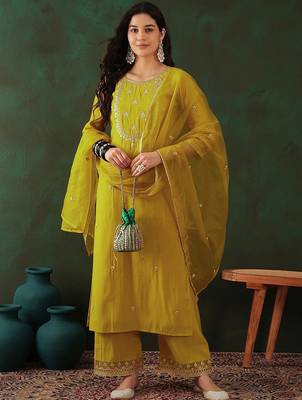 Yellow floral embroidered round neck zari straight kurta & palazzos with dupatta 1