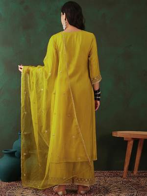Yellow floral embroidered round neck zari straight kurta & palazzos with dupatta 5