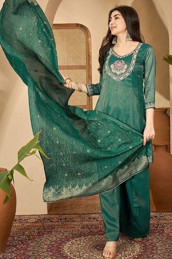Women silk blend embroidered kurta sets with dupatta