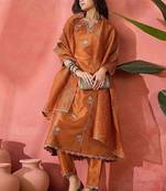 Embroidered round neck kurta & trousers kurta sets