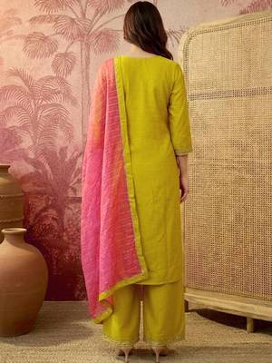 Embroidered sweetheart neck kurta & palazzos with dupatta 4