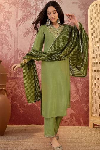 Embroidered v-neck kurta & palazzos kurta sets