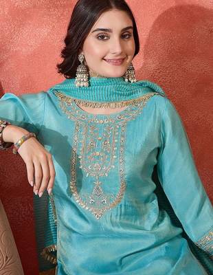 Floral embroidered round neck zari sequinned kurta with trousers and dupatta 2