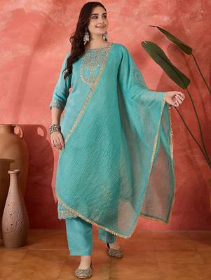 Floral embroidered round neck zari sequinned kurta with trousers and dupatta 3