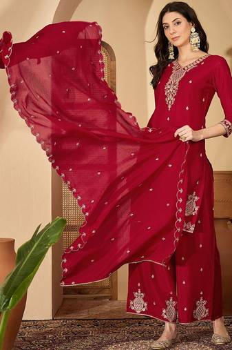 Women floral embroidered regular sequinned kurta with palazzos & with dupatta