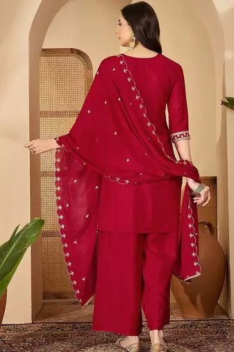 Women floral embroidered regular sequinned kurta with palazzos & with dupatta