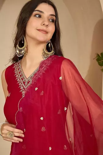 Floral embroidered thread work straight kurta with sharara & dupatta