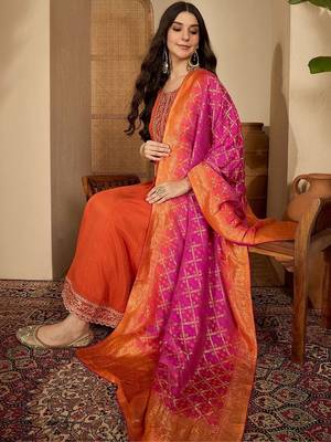 Embroidered round neck kurta & trousers with dupatta 3