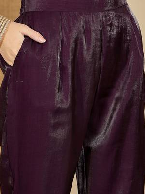Embroidered v-neck kurta & trousers with dupatta 5