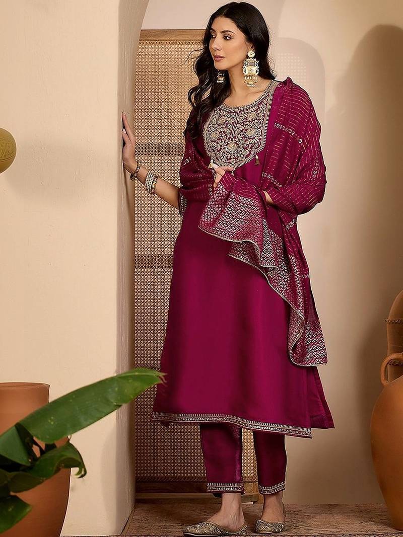 Embroidered round neck kurta & trousers kurta sets
