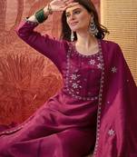 Embroidered round neck straight kurta & trousers with dupatta