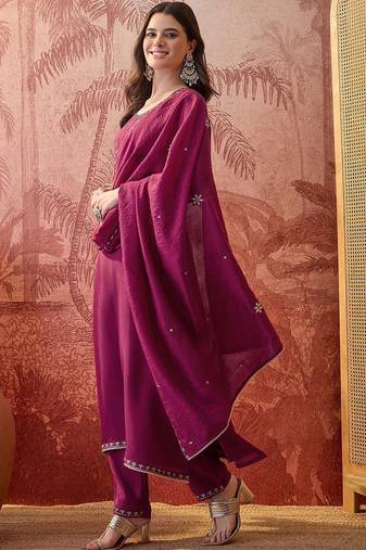 Embroidered round neck kurta & trousers kurta sets