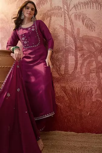 Embroidered round neck kurta & trousers kurta sets