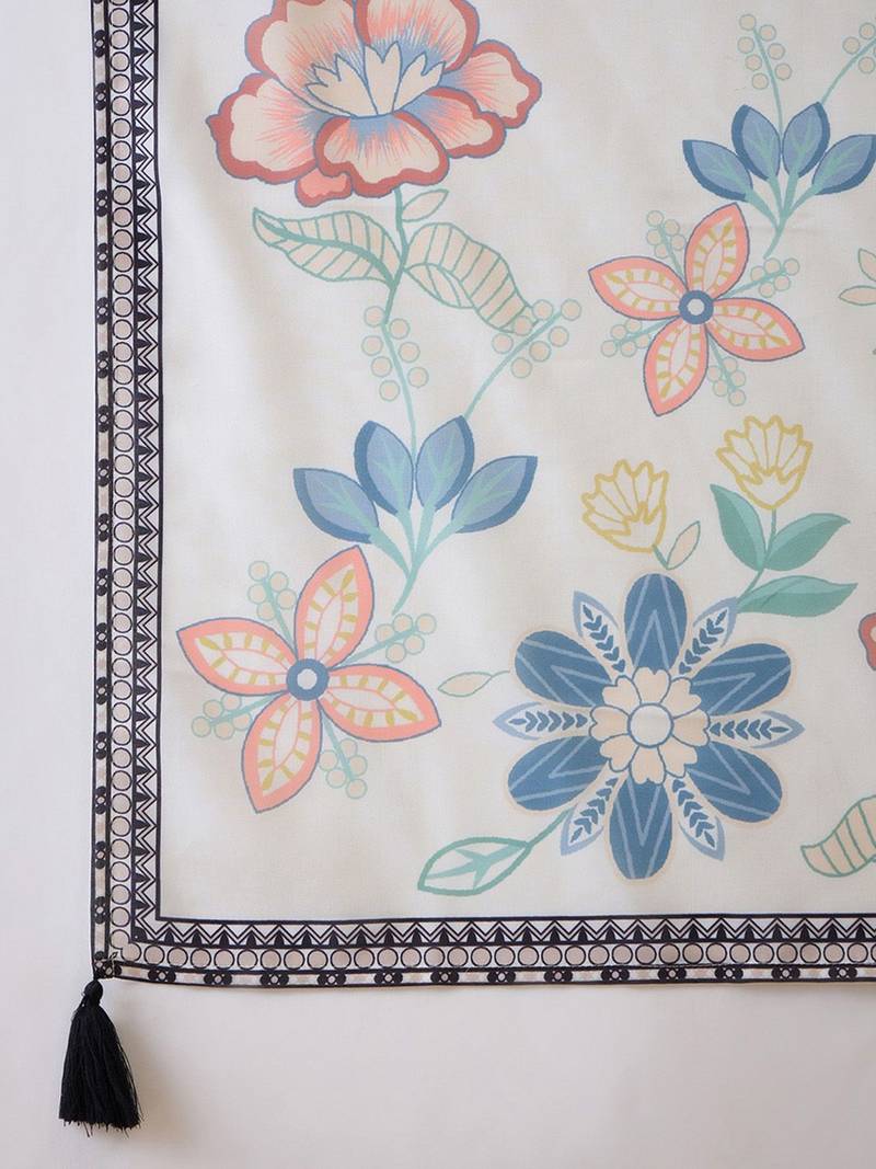 Embroidered v-neck kurta trousers & dupatta