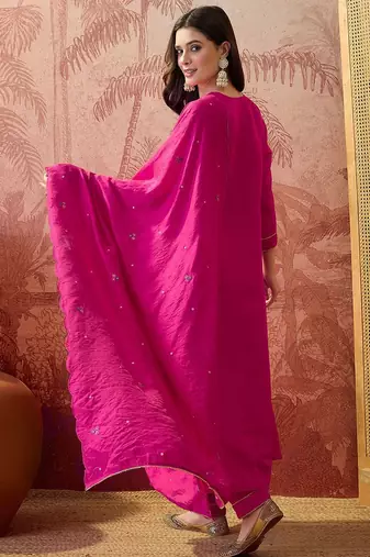 Embroidered kurta & trousers with dupatta