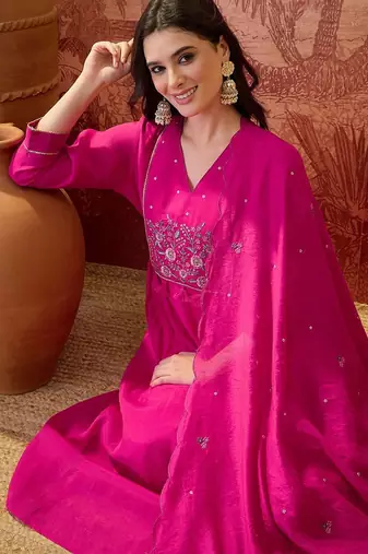 Embroidered kurta & trousers with dupatta