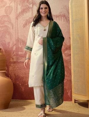 Embroidered v-neck kurta & trousers with dupatta 1