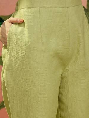 Embroidered v-neck kurta & trousers with dupatta 4