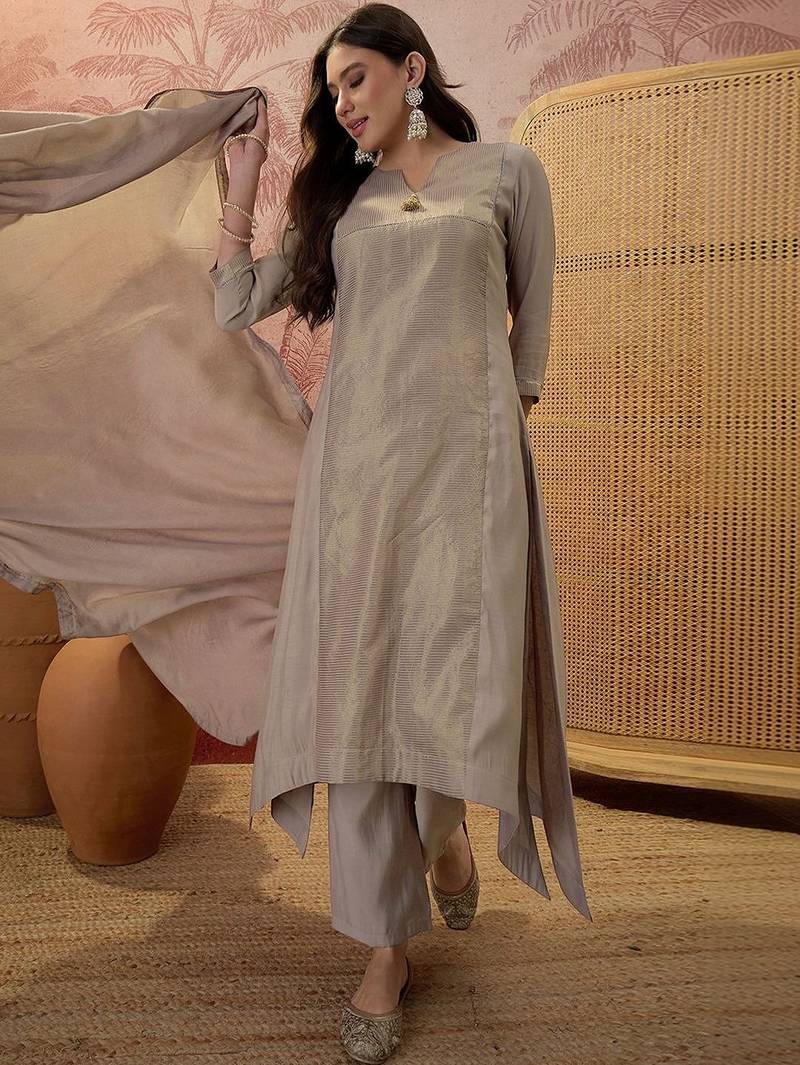 Embroidered round-neck kurta & trousers with dupatta