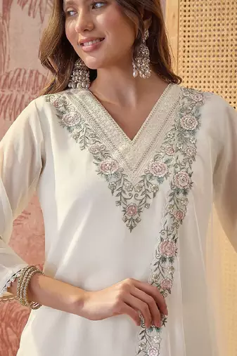 Embroidered v-neck kurta & trousers with dupatta