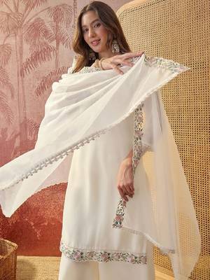 Embroidered v-neck kurta & trousers with dupatta 3