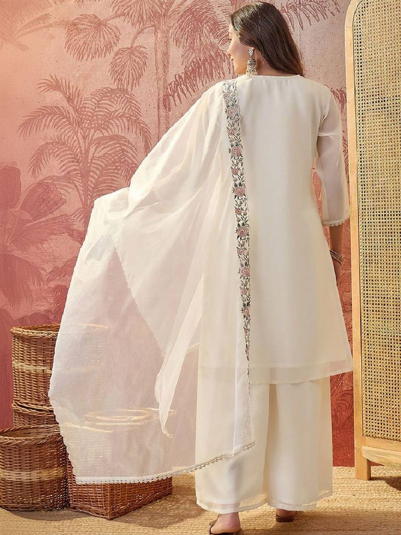 Embroidered v-neck kurta & trousers with dupatta