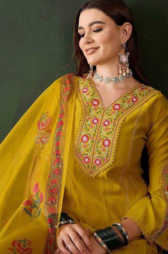 Embroidered thread work straight kurta with trousers & dupatta