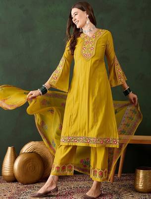 Embroidered thread work straight kurta with trousers & dupatta 4