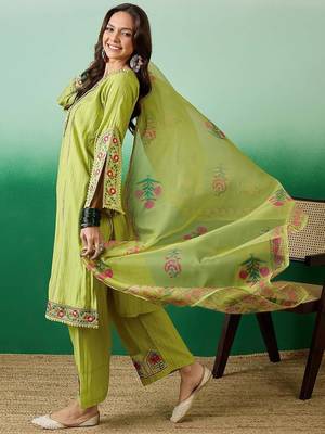 Embroidered straight kurta with palazzo & dupatta set 4