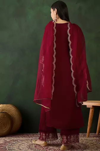 Women embroidered three quarter sleeves kurta & trousers with dupatta