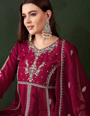 Women embroidered a-line kurta trousers & dupatta 2