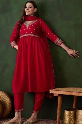 Women ethnic motifs embroidered empire thread work kurta set