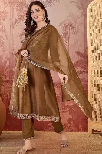 Embroidered round neck kurta & trousers kurta set