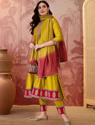 Women floral embroidered pleated sequinned kurta with trousers & dupatta 1
