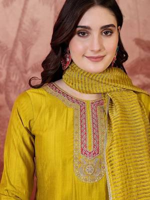 Women floral embroidered pleated sequinned kurta with trousers & dupatta 3