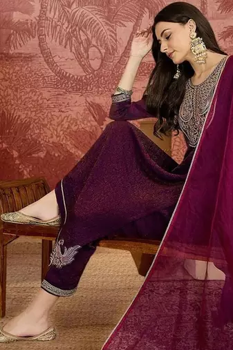 Women floral embroidered pleated sequinned kurta with trousers & with dupatta