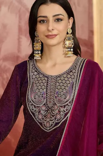 Women floral embroidered pleated sequinned kurta with trousers & with dupatta
