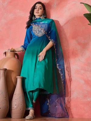 Women ethnic motifs embroidered anarkali kurta with trousers & dupatta 1