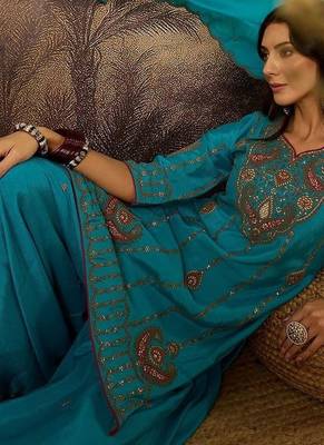 Embroidered round neck kurta & palazzos with dupatta 2
