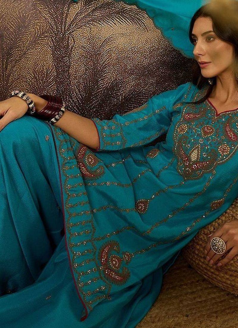 Embroidered round neck kurta & palazzos with dupatta