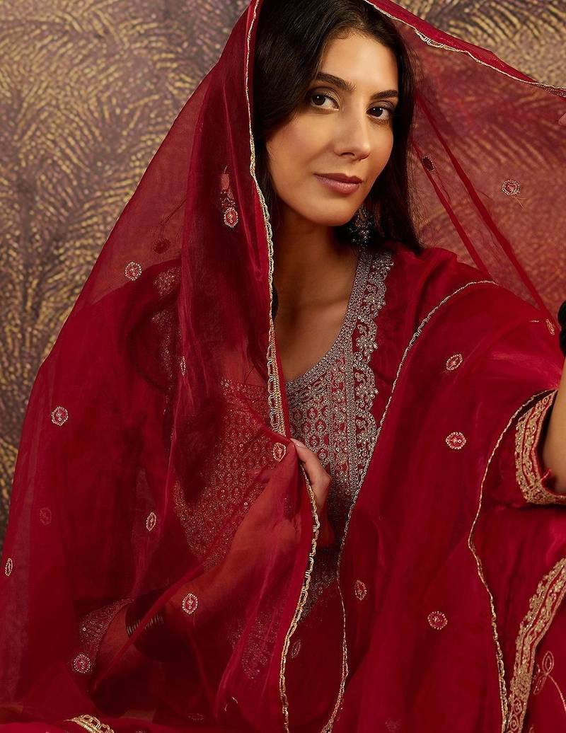 Embroidered round neck kurta & palazzos with dupatta
