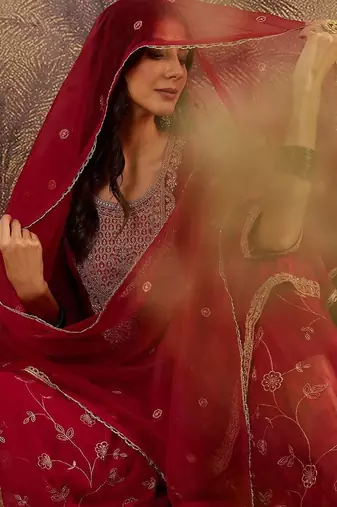 Embroidered round neck kurta & palazzos with dupatta