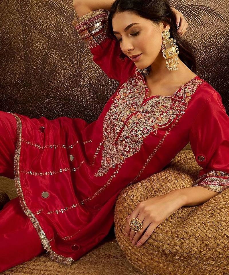 Women ethnic motifs embroidered regular mirror work kurta with palazzos