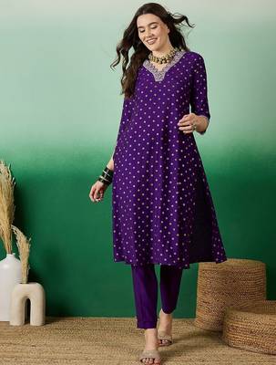 Dchinon zari sequence embroidered & foil printed a-line kurta with trousers 4