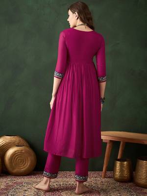 Floal embroidered a-line kurta set 5